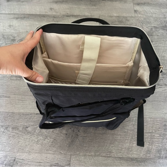 Lily & Drew Black Backpack - Picture 5 of 7